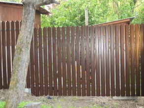 Забор из евроштакетника с утрамбовкой щебнем 66 метров фото цена под ключ