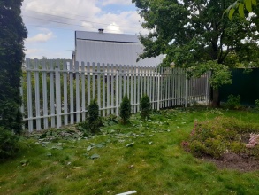 Забор из евроштакетника с забивными столбами 25 метров фото в Советске