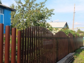 Забор из евроштакетника с утрамбовкой щебнем 48 метров фото в Советске